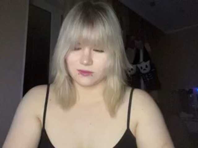 BlindiLohan live cam on BongaCams