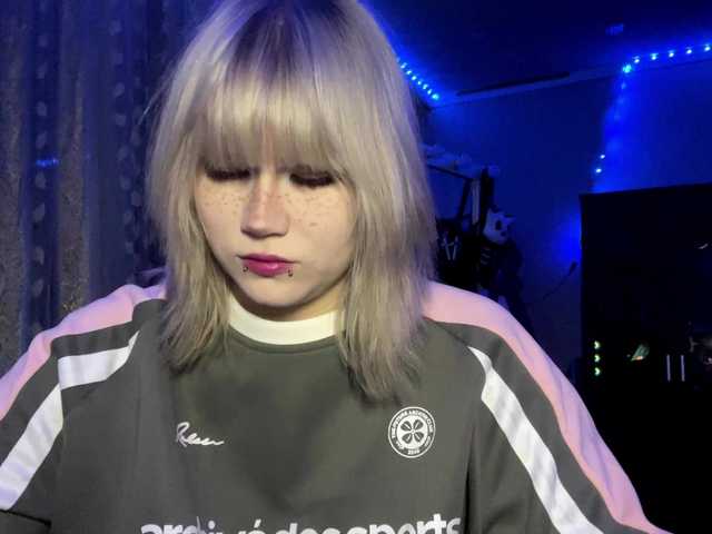 BlindiLohan live cam on BongaCams