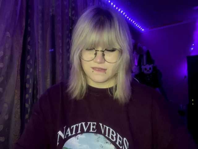 BlindiLohan live cam on BongaCams