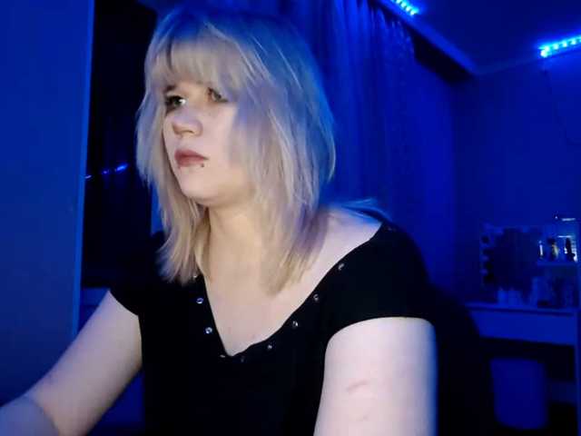 BlindiLohan live cam on BongaCams