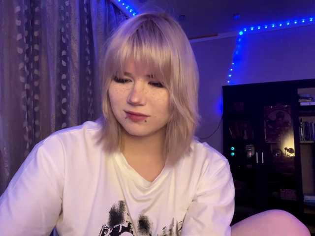 BlindiLohan live cam on BongaCams