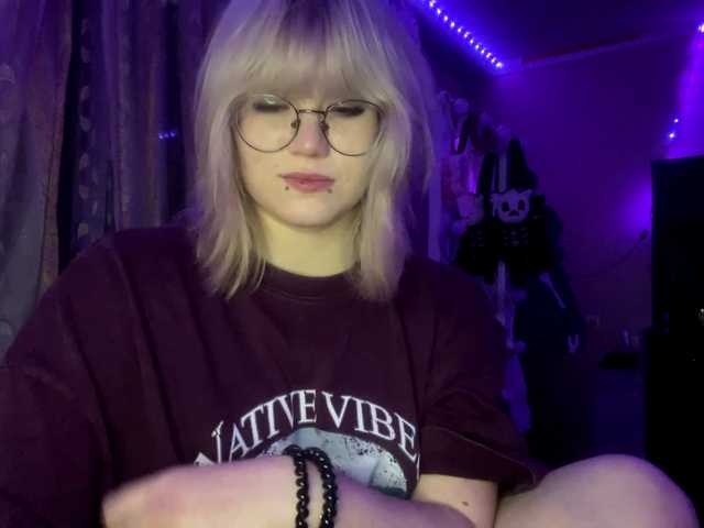 BlindiLohan live cam on BongaCams