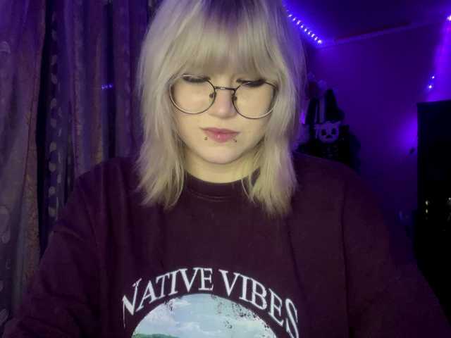 BlindiLohan live cam on BongaCams