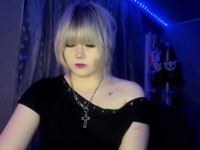 BlindiLohan live cam on BongaCams
