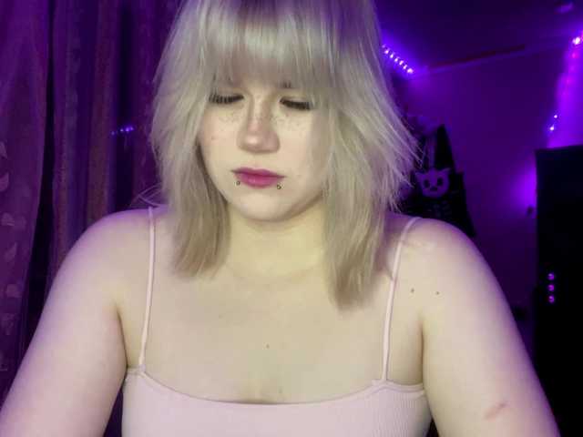 BlindiLohan live cam on BongaCams
