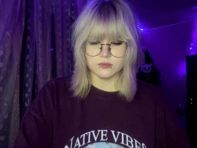 BlindiLohan live cam on BongaCams