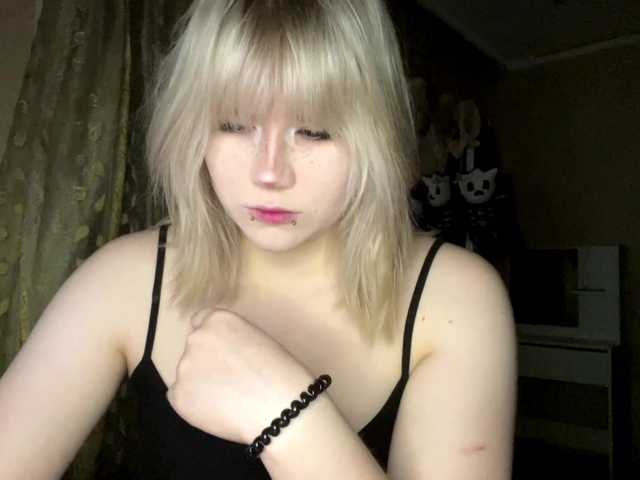 BlindiLohan live cam on BongaCams