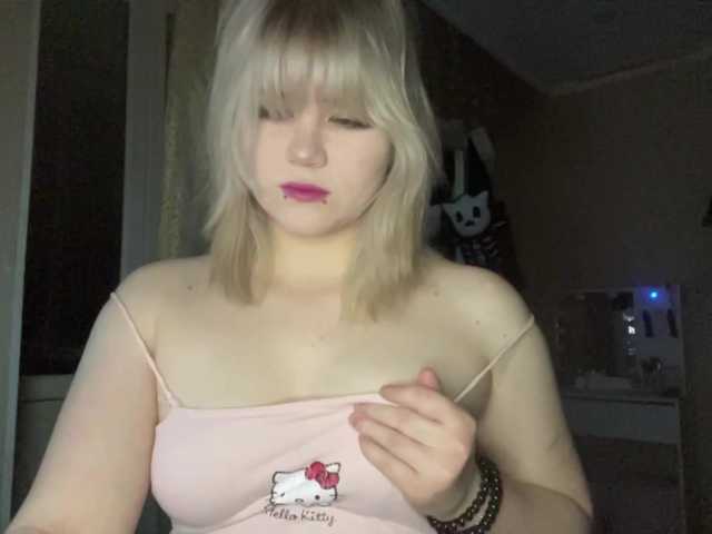 BlindiLohan live cam on BongaCams