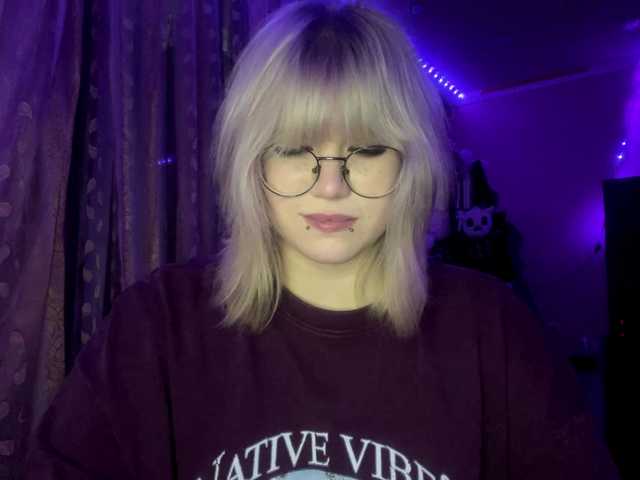 BlindiLohan live cam on BongaCams