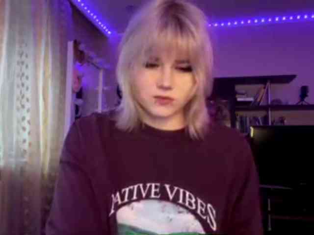 BlindiLohan Sex Cam Show