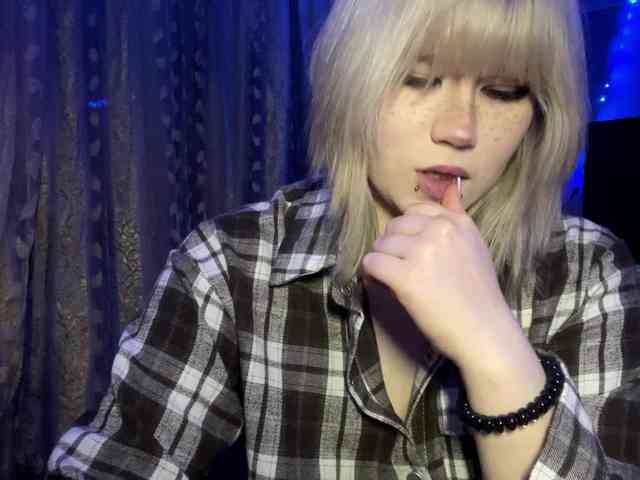 BlindiLohan webcam
