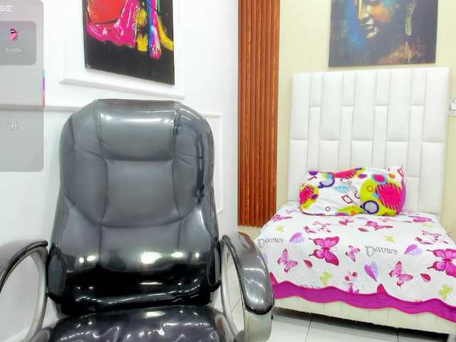 Alice-bensoon live cam on BongaCams