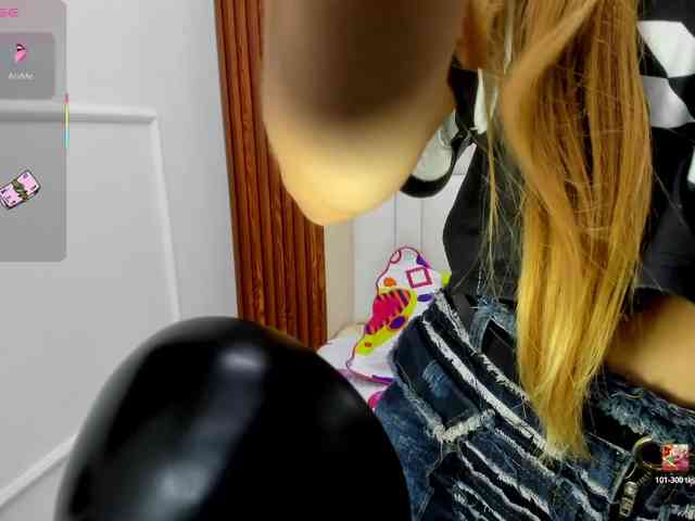 Alice-bensoon webcam