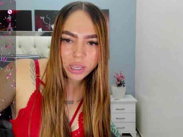 Alice-bensoon Live Webcam on BongaCams