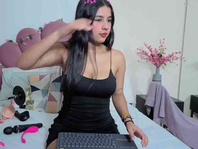 Norah777 webcam