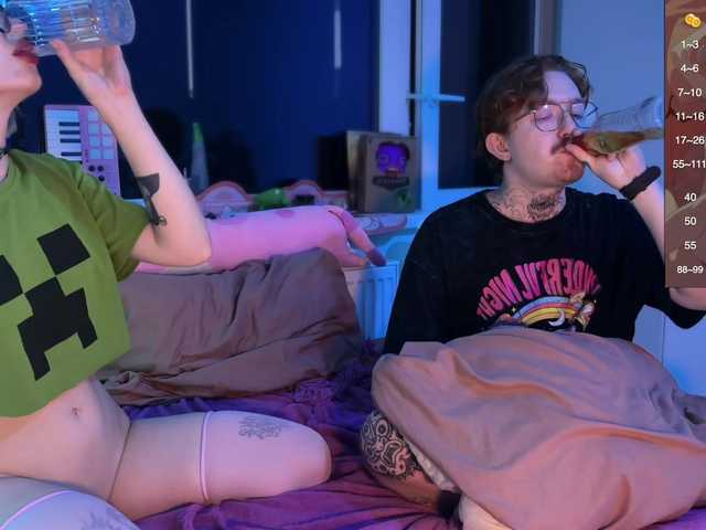 gothfaceJPG live cam