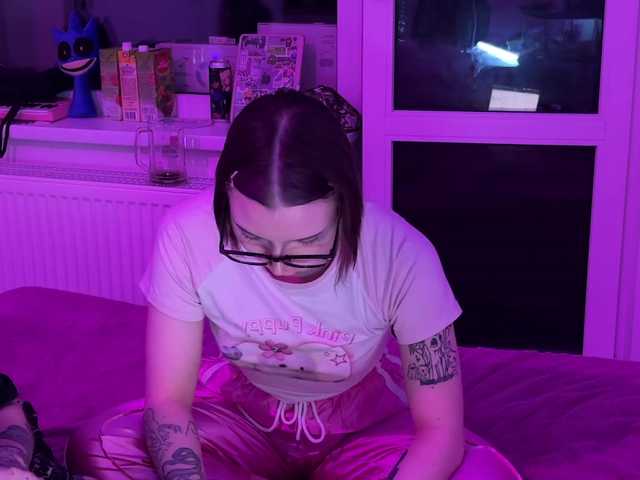 gothfaceJPG webcam