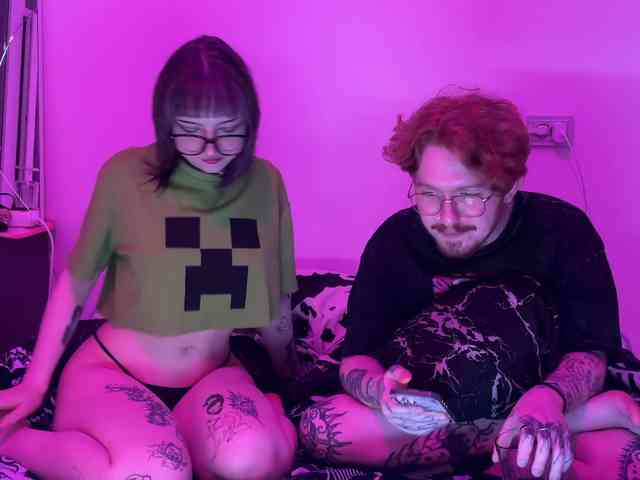 gothfaceJPG webcam