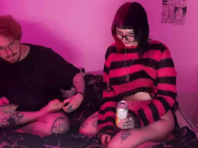 gothfaceJPG webcam