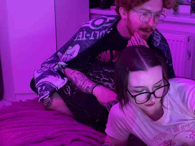 gothfaceJPG webcam