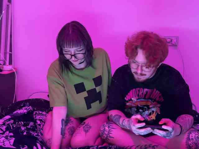 gothfaceJPG webcam
