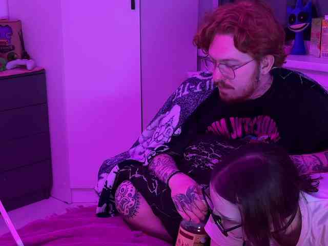 gothfaceJPG webcam