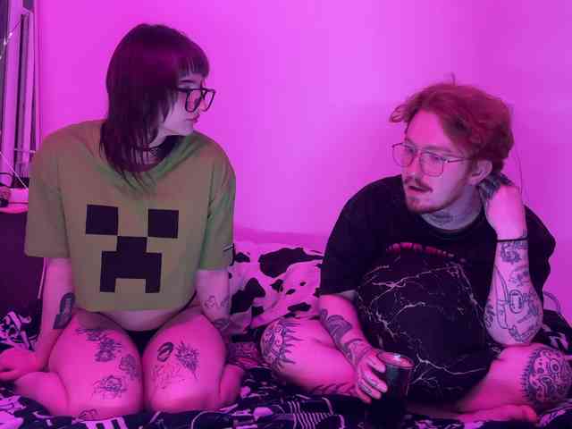 gothfaceJPG webcam