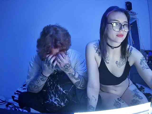 gothfaceJPG webcam