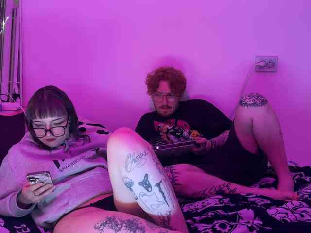 gothfaceJPG webcam