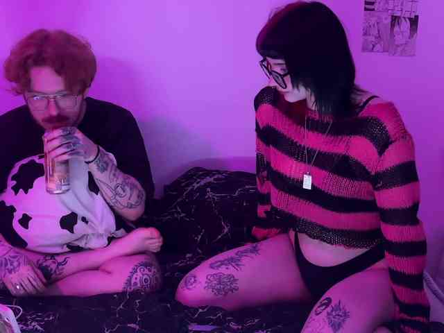 gothfaceJPG webcam