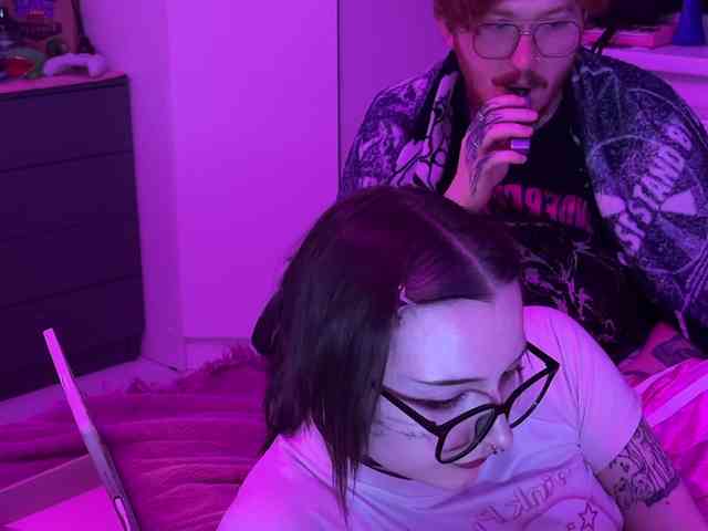 gothfaceJPG webcam