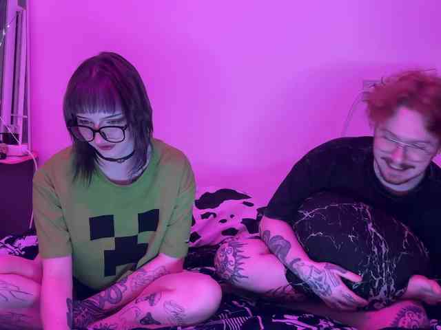 gothfaceJPG webcam