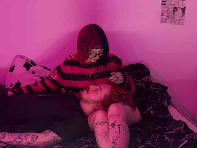 gothfaceJPG webcam