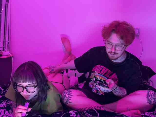 gothfaceJPG webcam