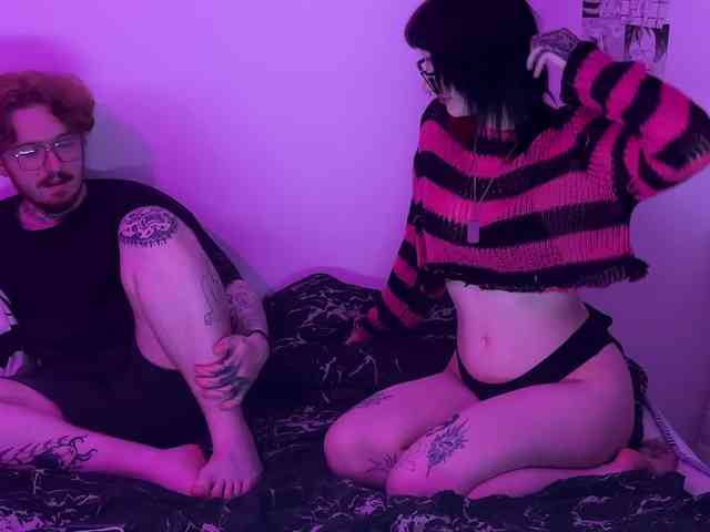 gothfaceJPG webcam