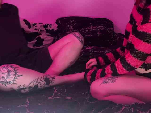 gothfaceJPG webcam