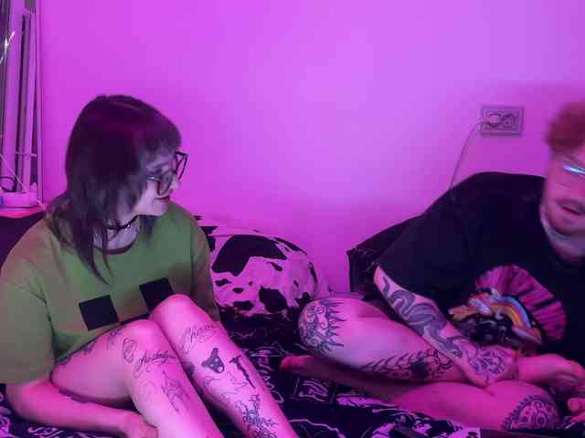 gothfaceJPG webcam