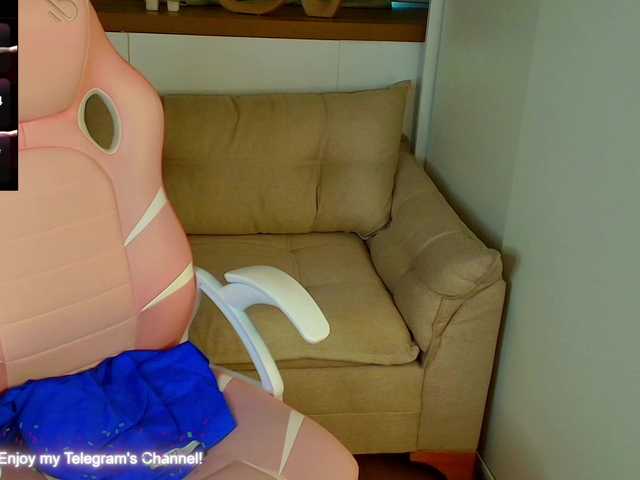 Rose-Desiree live cam on UnifiedCams