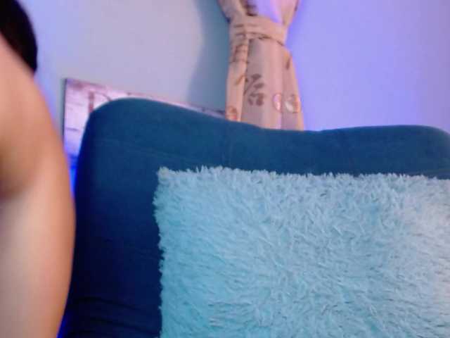 AlanaOwens live cam on BongaCams