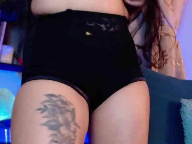 AlanaOwens Live Webcam on BongaCams