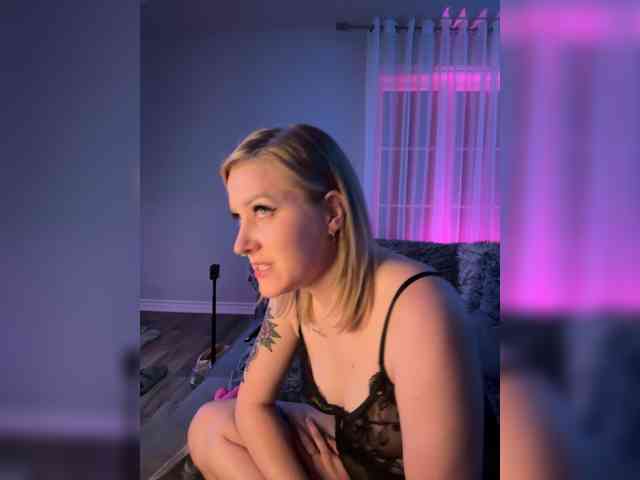 Wet_Kymistry webcam