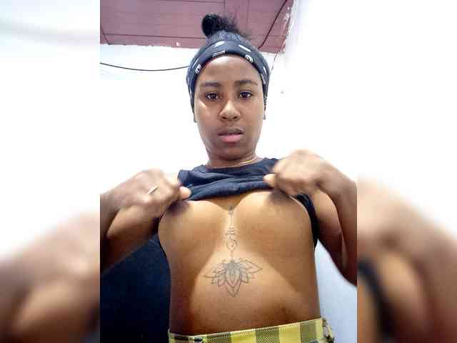 Isabel33 webcam
