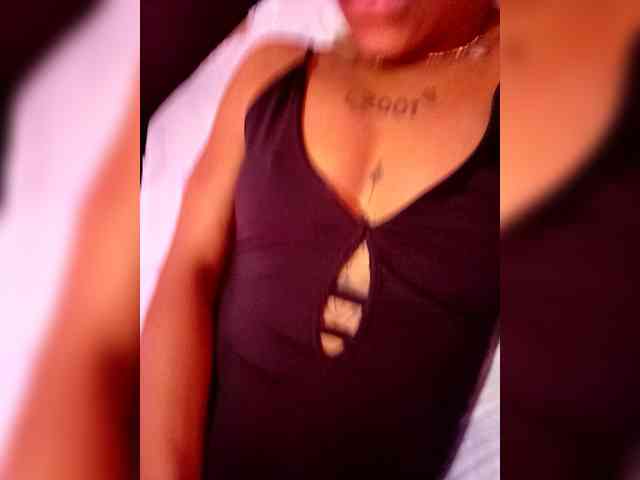 Isabel33 webcam
