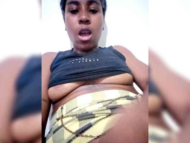 Isabel33 webcam