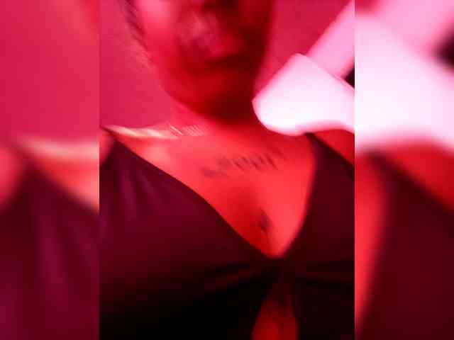 Isabel33 webcam