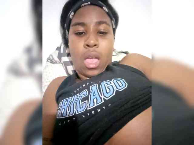 Isabel33 webcam