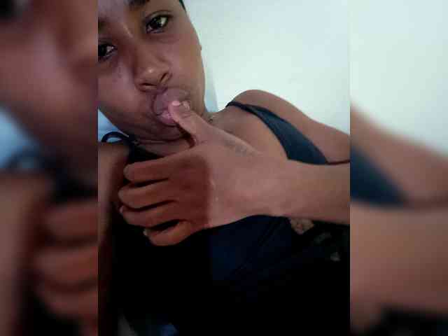 Isabel33 webcam