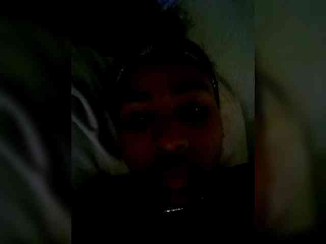 Isabel33 webcam