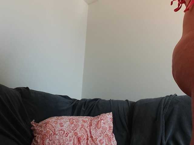 Horny1mommy live cam preview