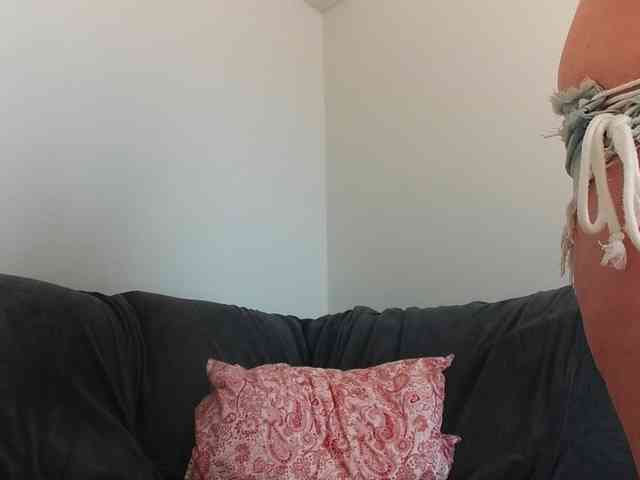 Horny1mommy webcam